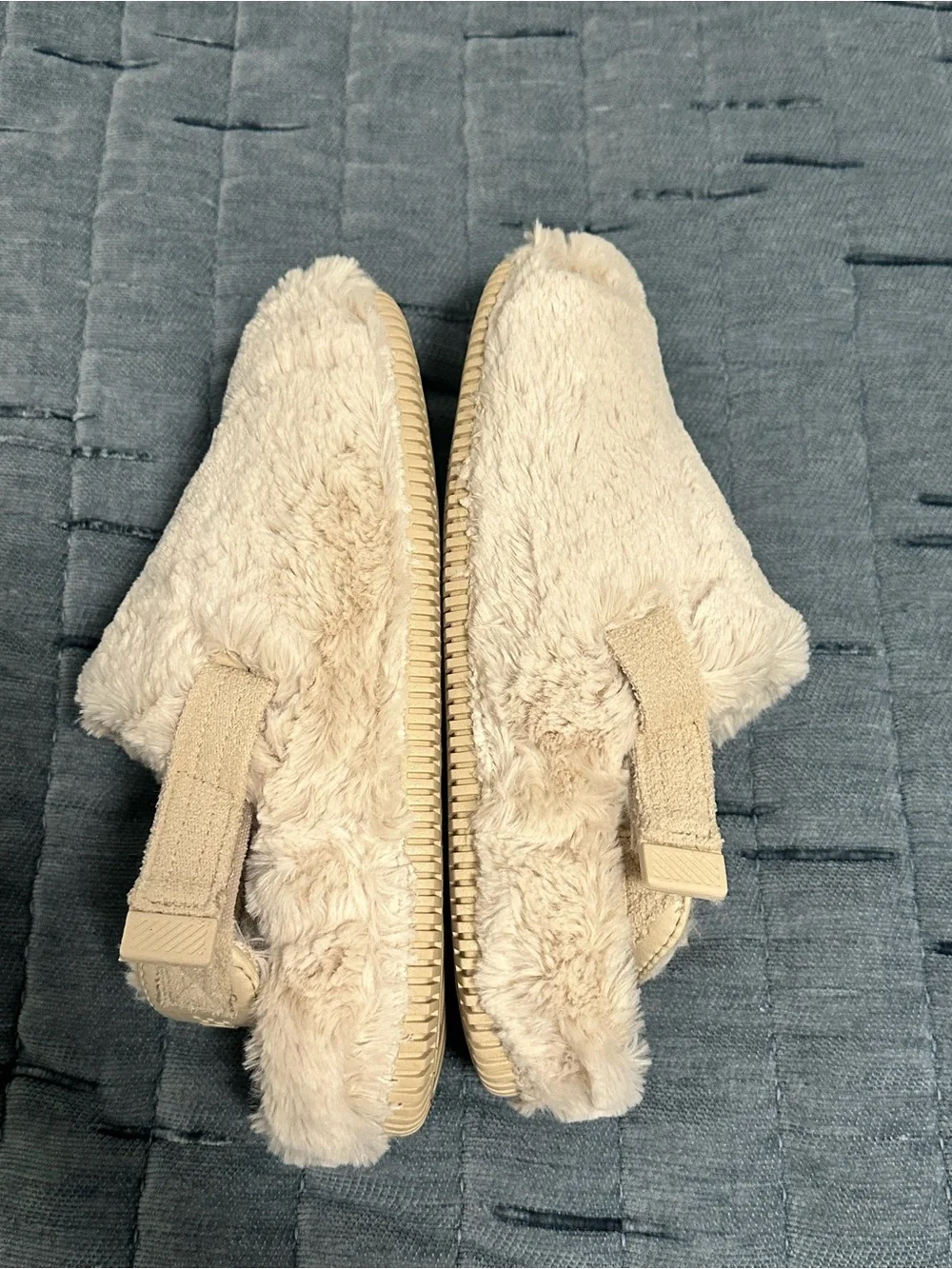 Nike Fuzzy Slide Calm Mules SE